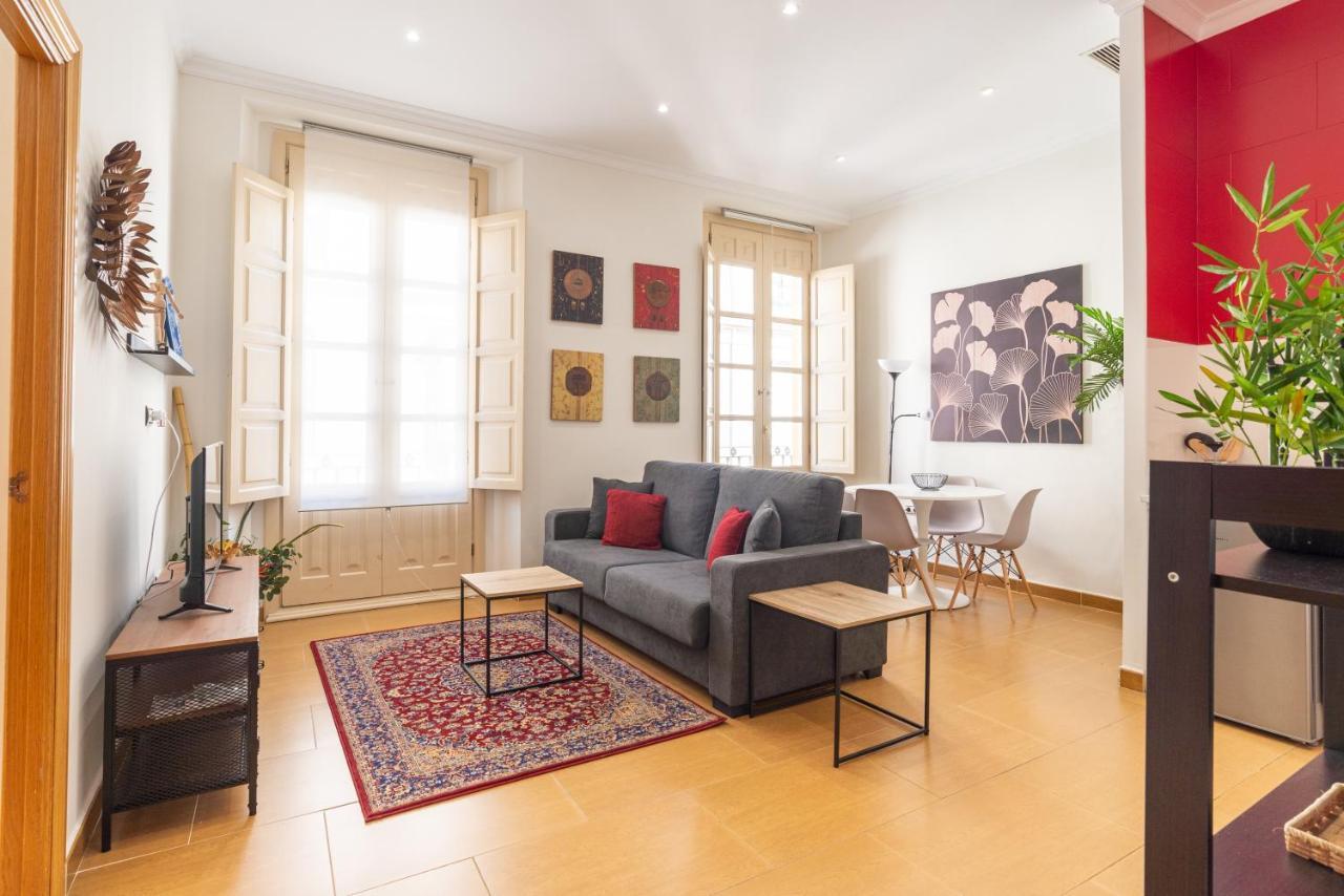Dobo Malaga Puerto Apartment Luaran gambar