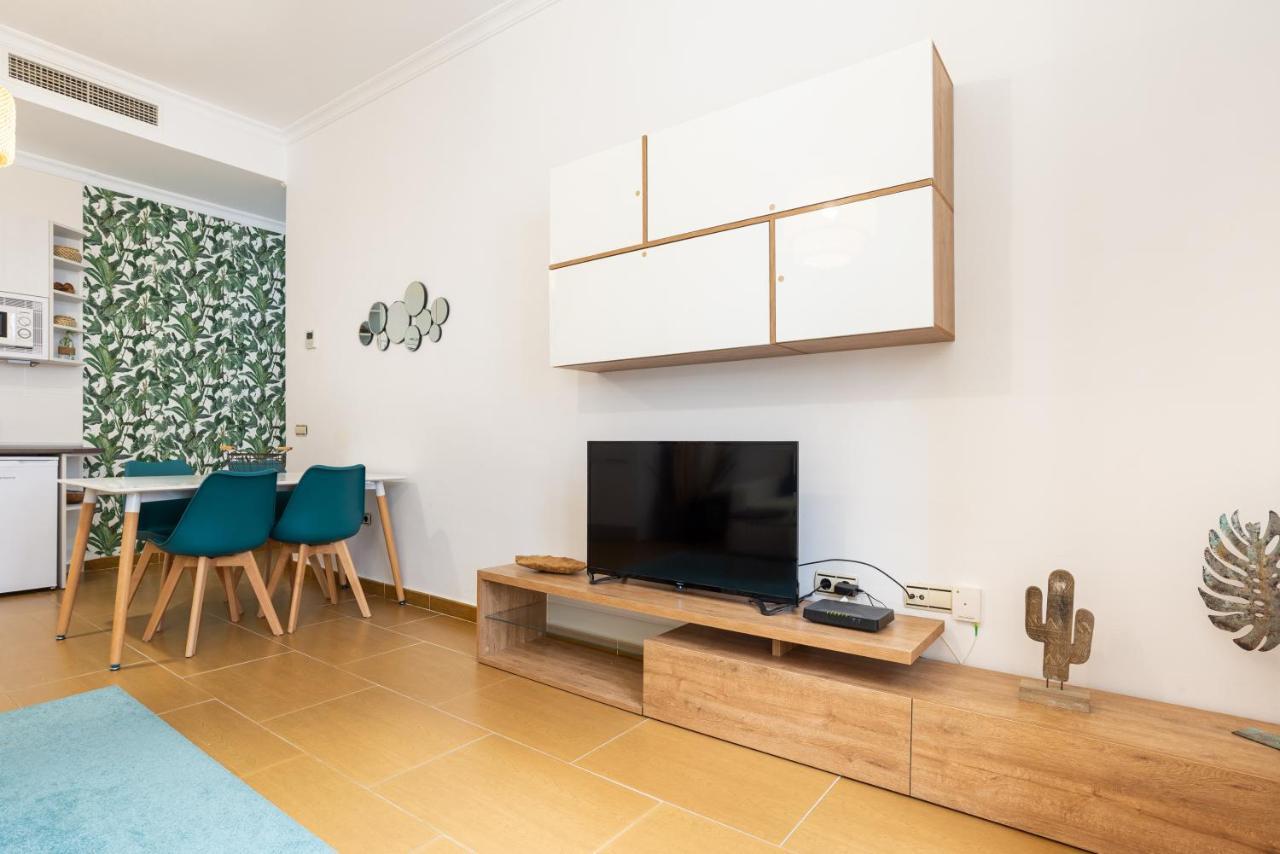 Dobo Malaga Puerto Apartment Luaran gambar