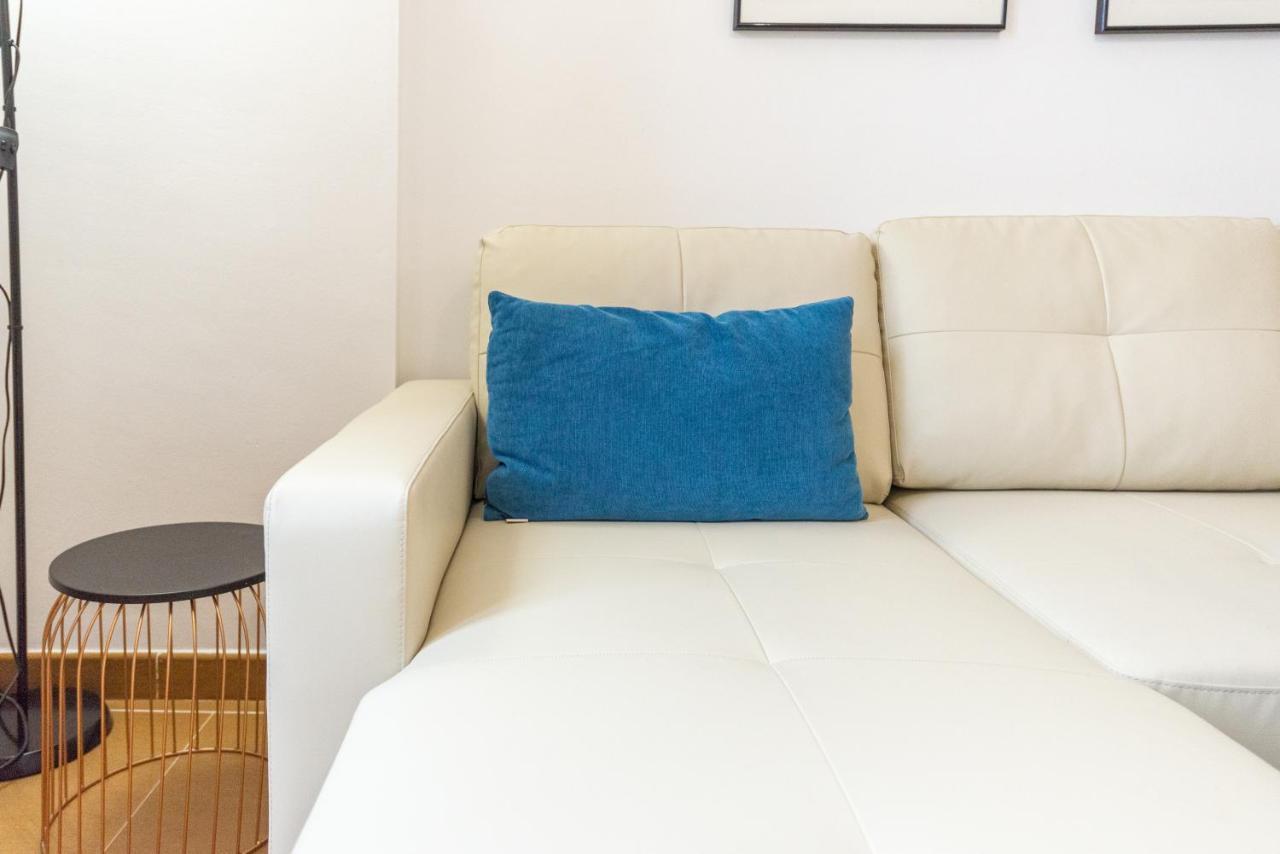 Dobo Malaga Puerto Apartment Luaran gambar