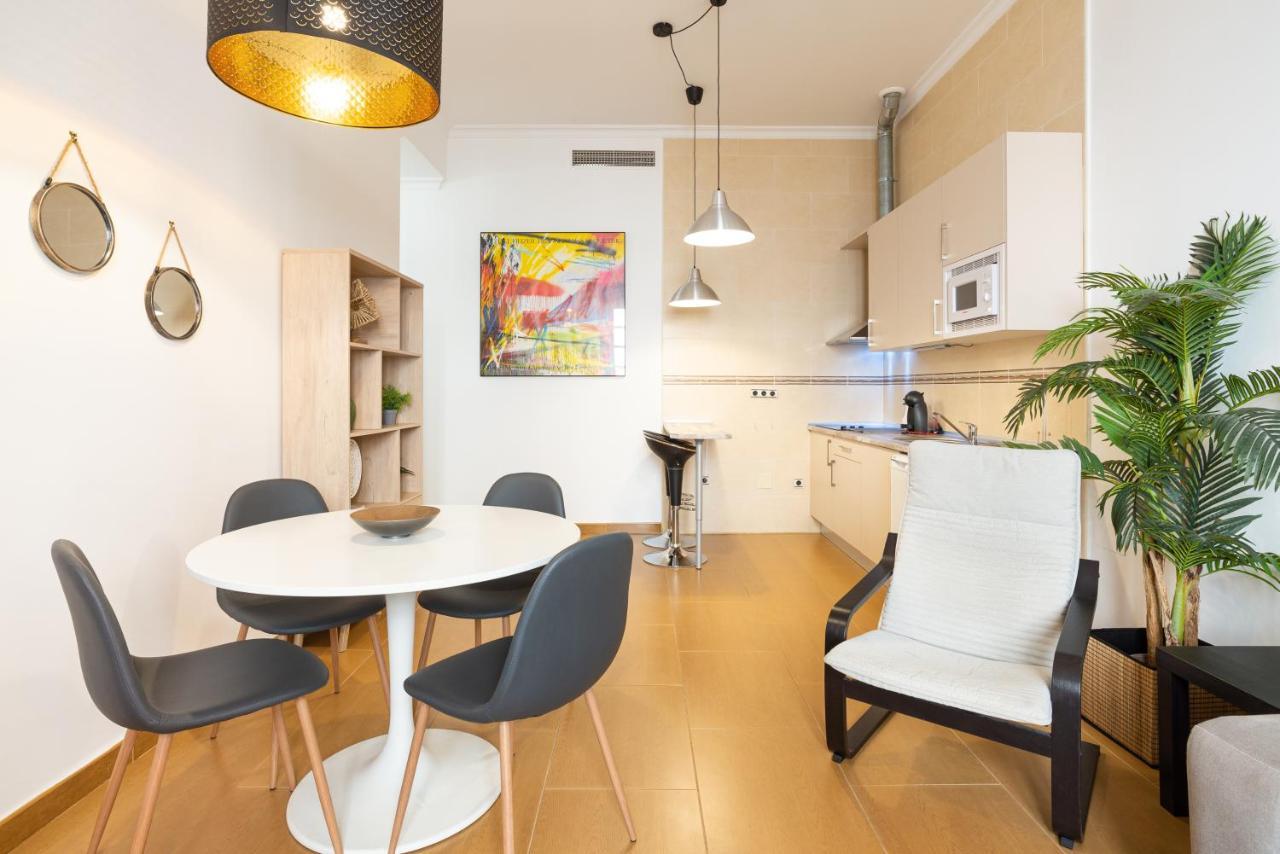 Dobo Malaga Puerto Apartment Luaran gambar