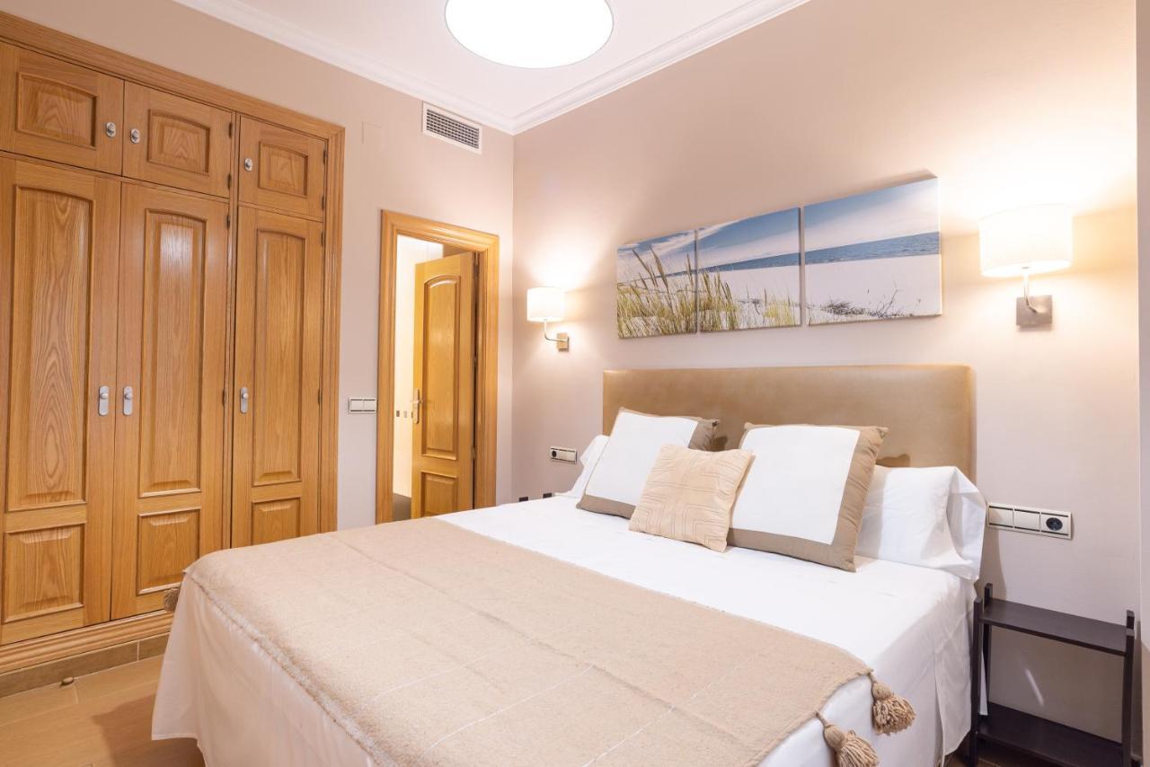 Dobo Malaga Puerto Apartment Luaran gambar