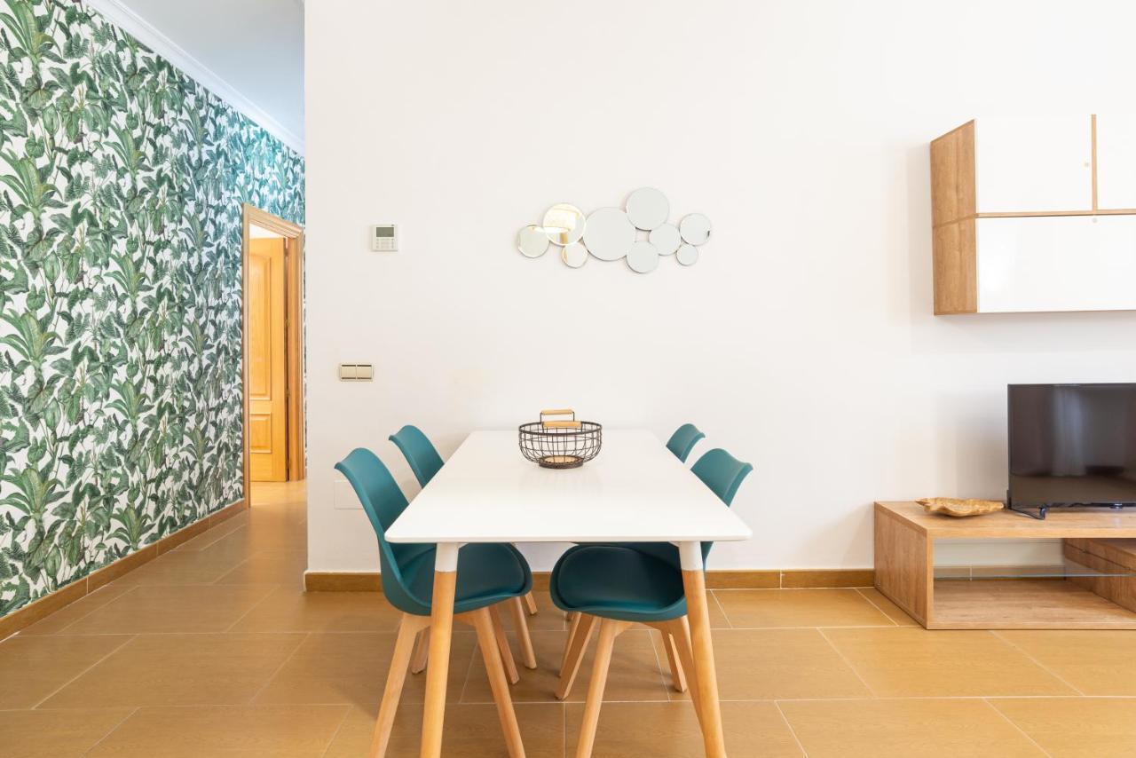 Dobo Malaga Puerto Apartment Luaran gambar