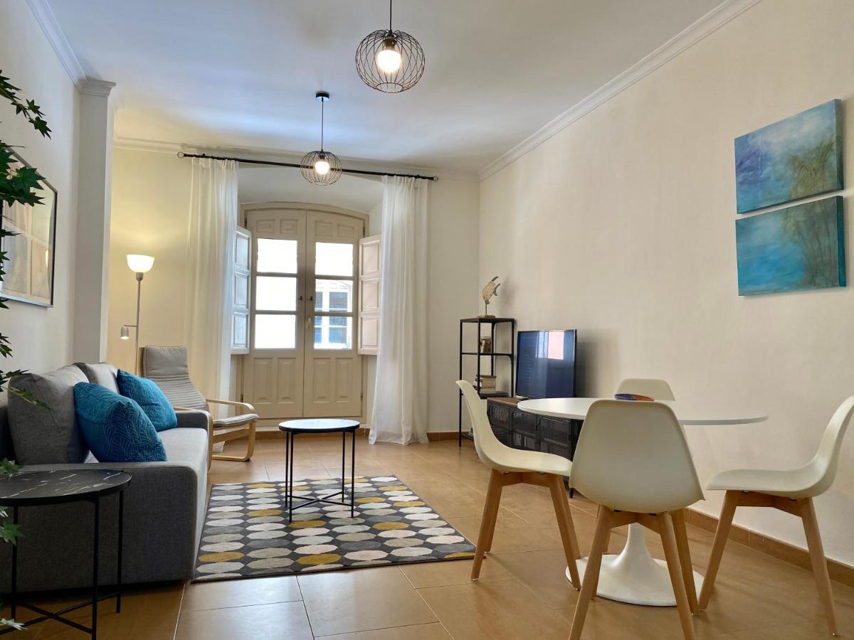 Dobo Malaga Puerto Apartment Luaran gambar