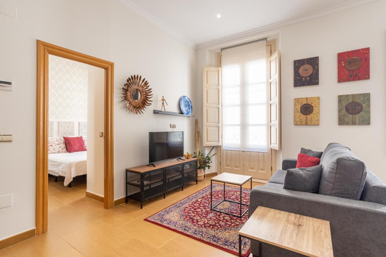 Dobo Malaga Puerto Apartment Luaran gambar