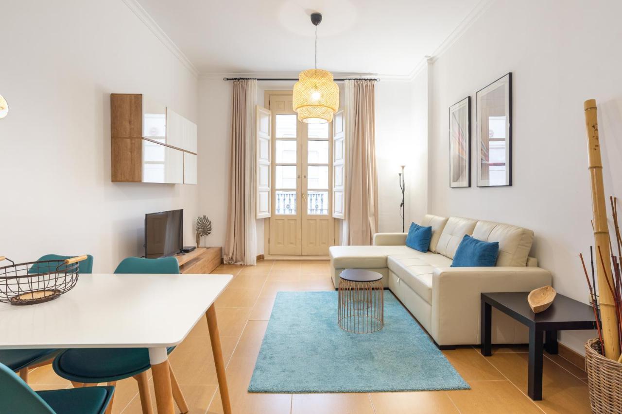 Dobo Malaga Puerto Apartment Luaran gambar