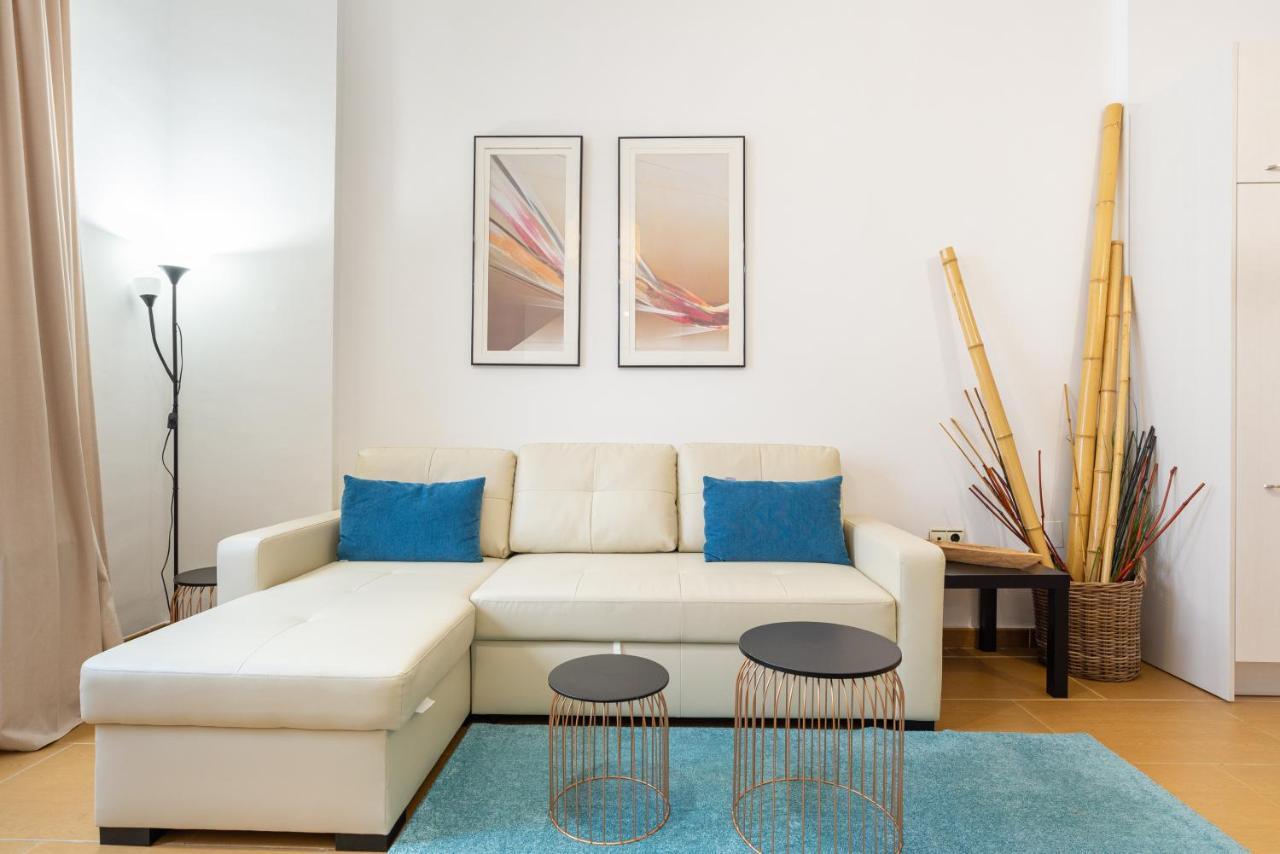 Dobo Malaga Puerto Apartment Luaran gambar