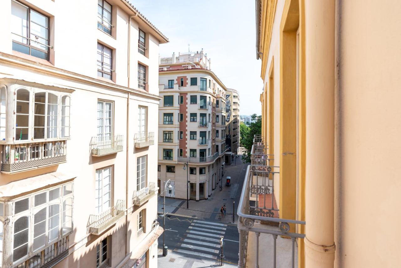 Dobo Malaga Puerto Apartment Luaran gambar