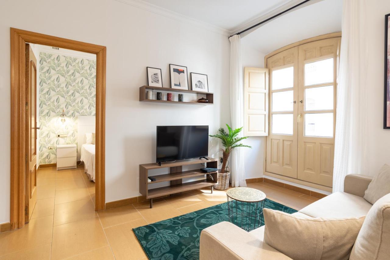 Dobo Malaga Puerto Apartment Luaran gambar